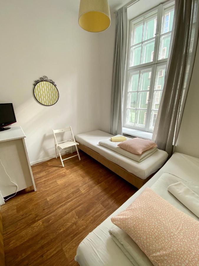 Grand Guesthouse Apartament Гданськ Екстер'єр фото